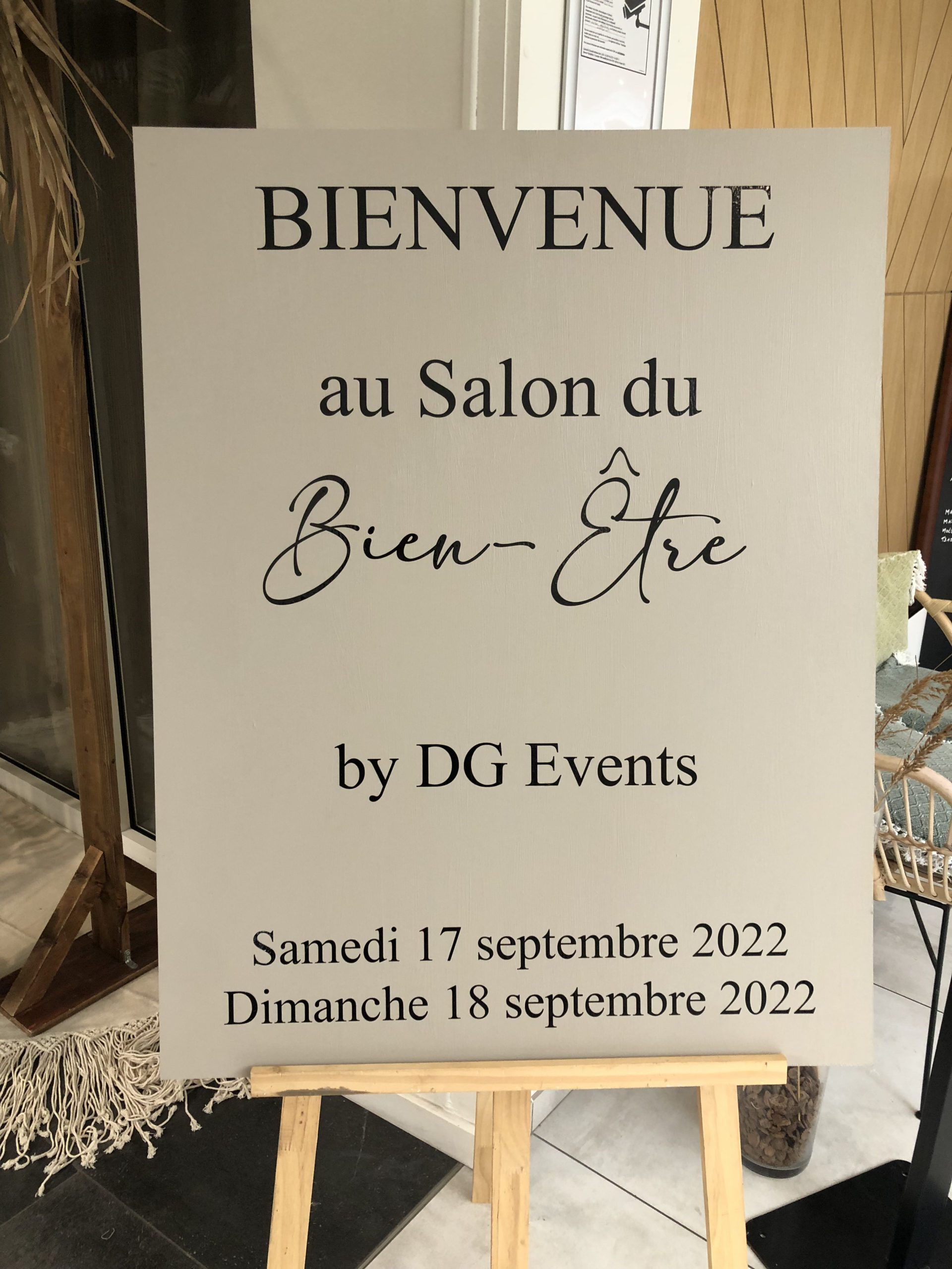 panneau d'accueil salon du bien être 